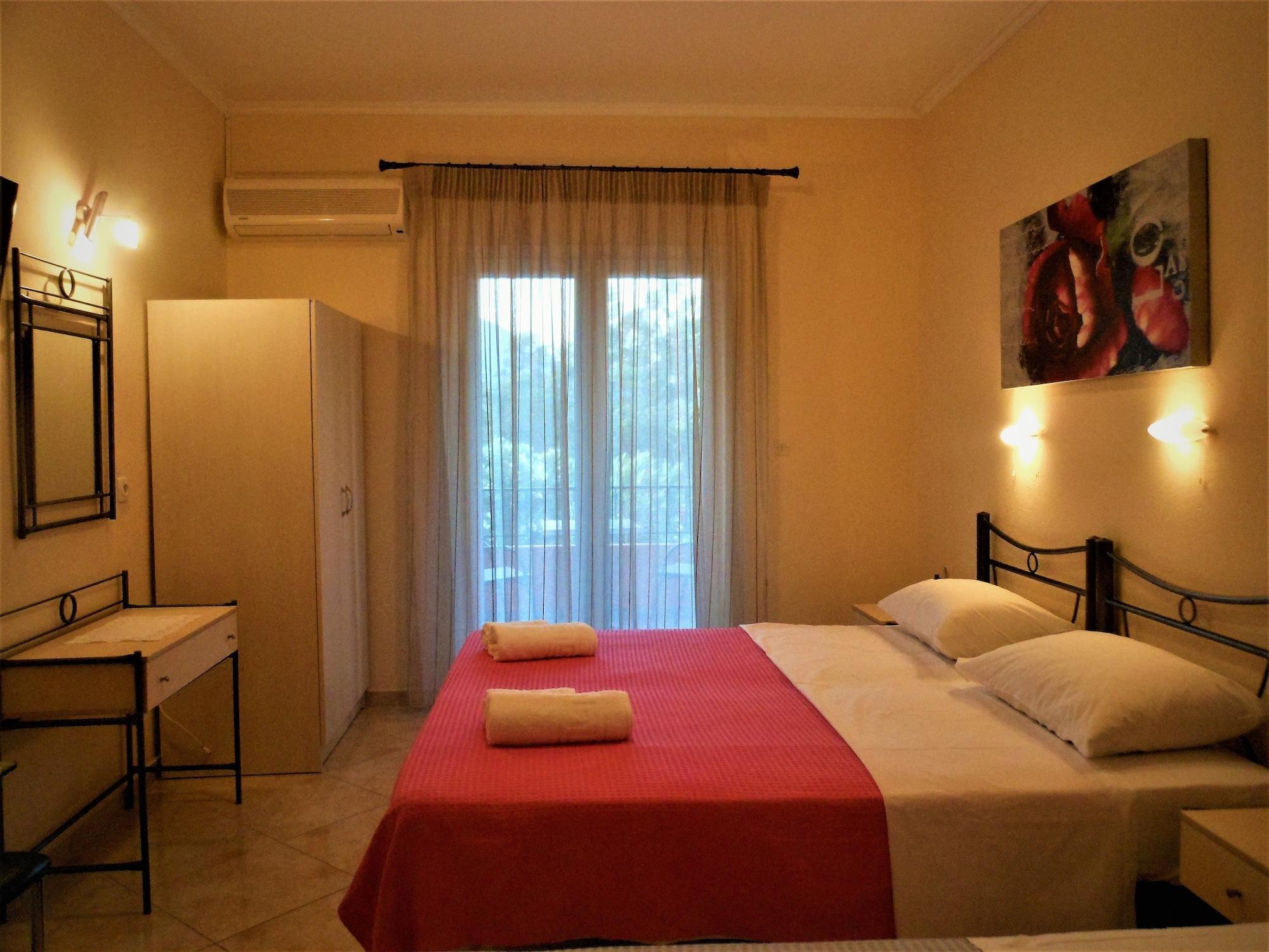 Ziogas Luxury Apartments Dassia  Esterno foto