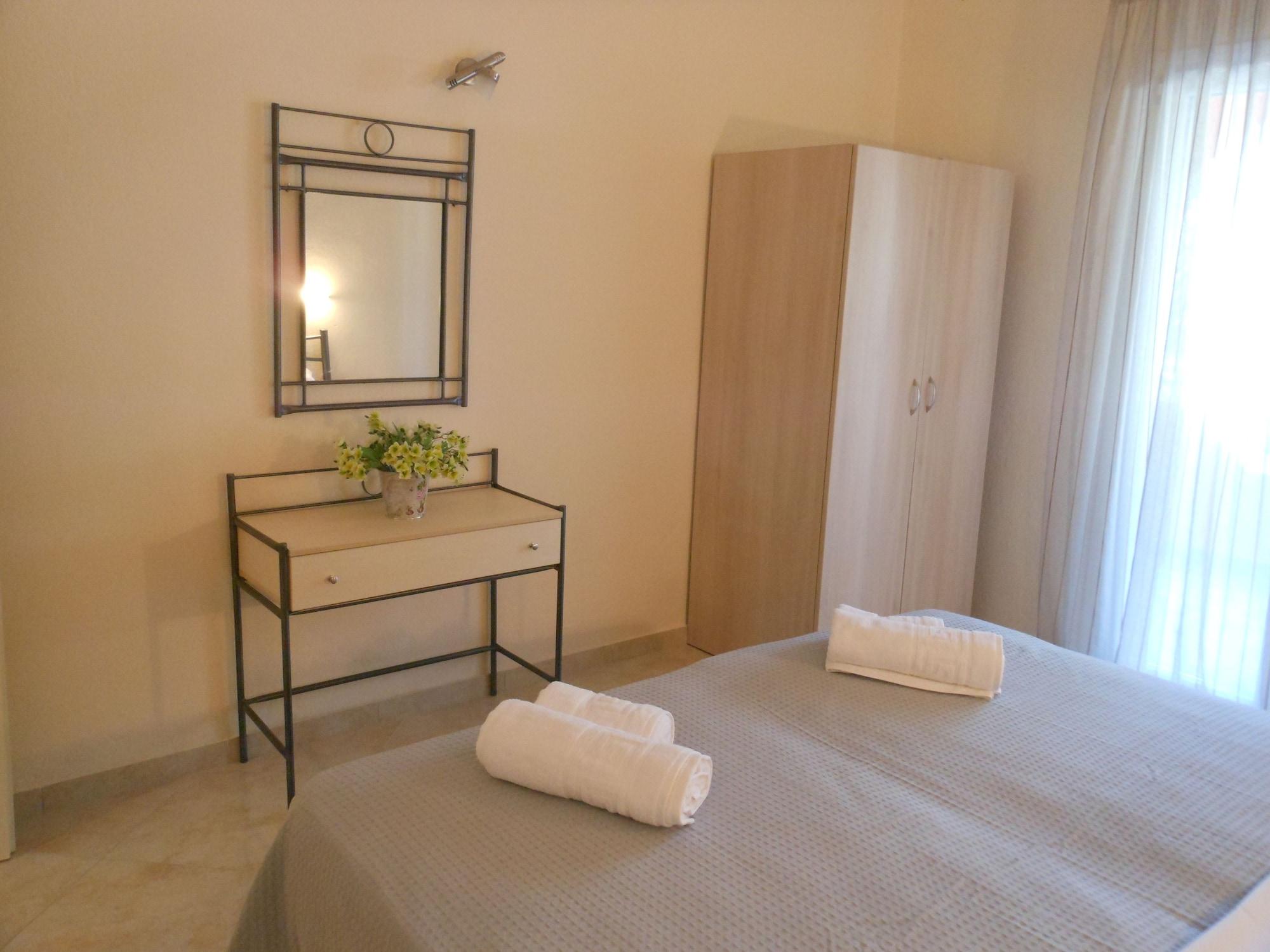 Ziogas Luxury Apartments Dassia  Esterno foto