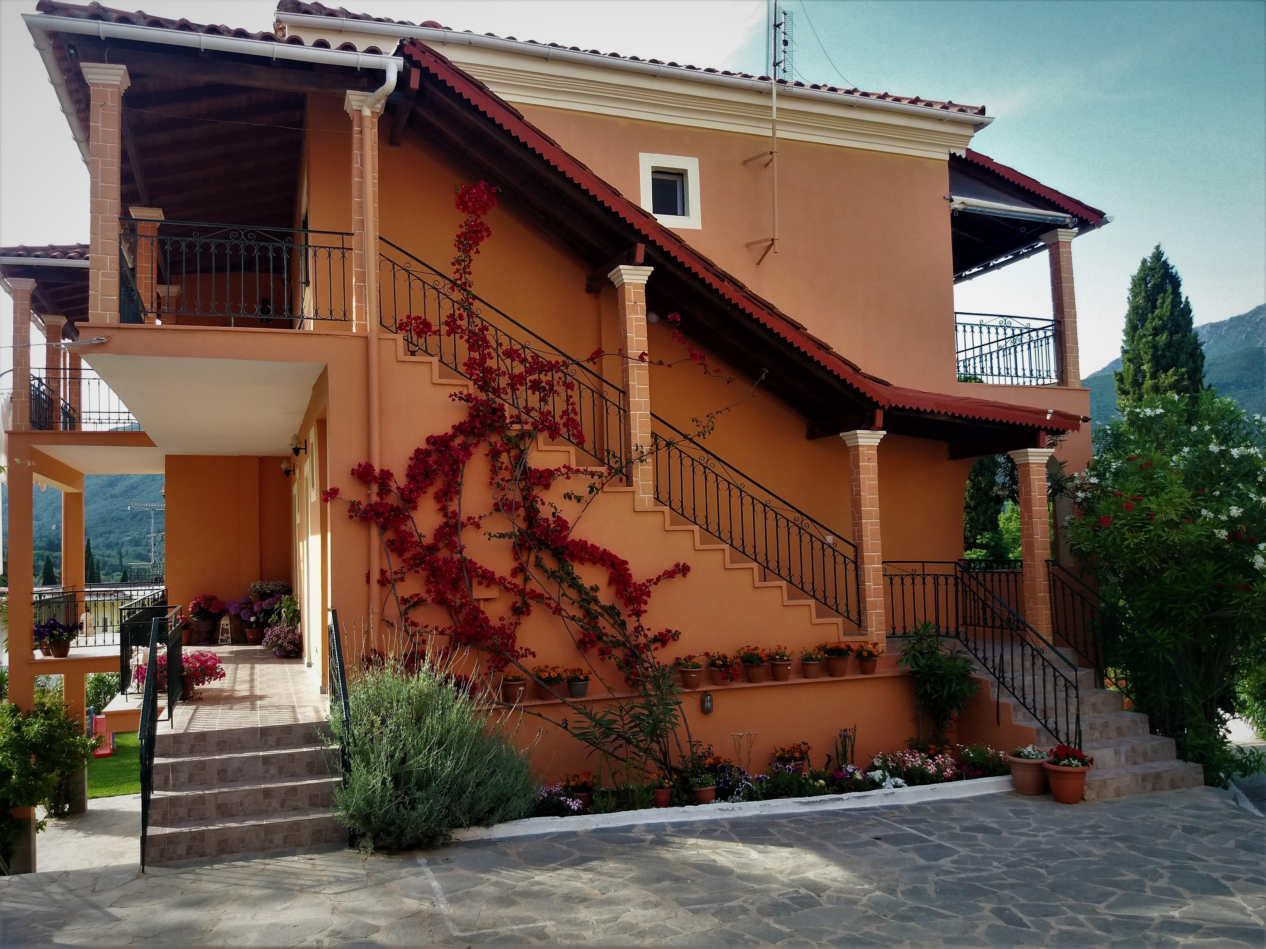 Ziogas Luxury Apartments Dassia  Esterno foto